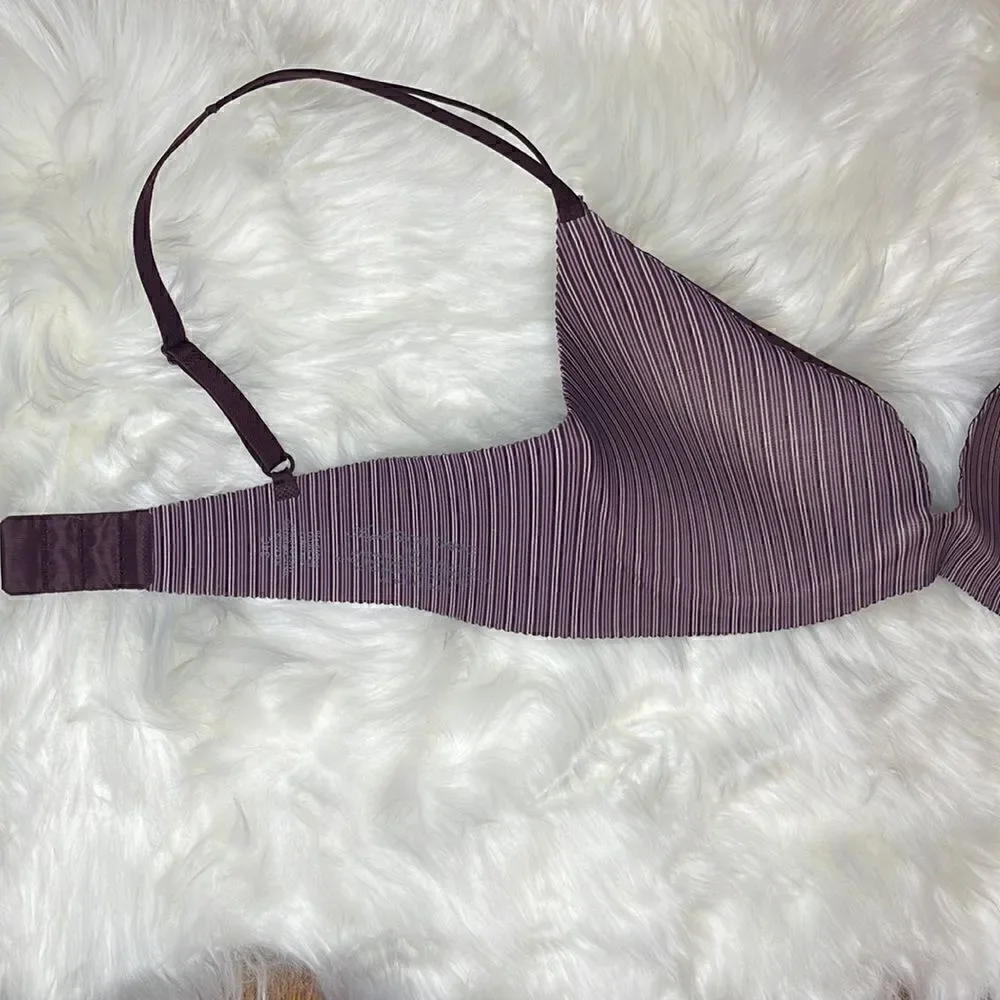 Victoria's Secret Angels Secret Embrace Bra - Picture 11 of 13